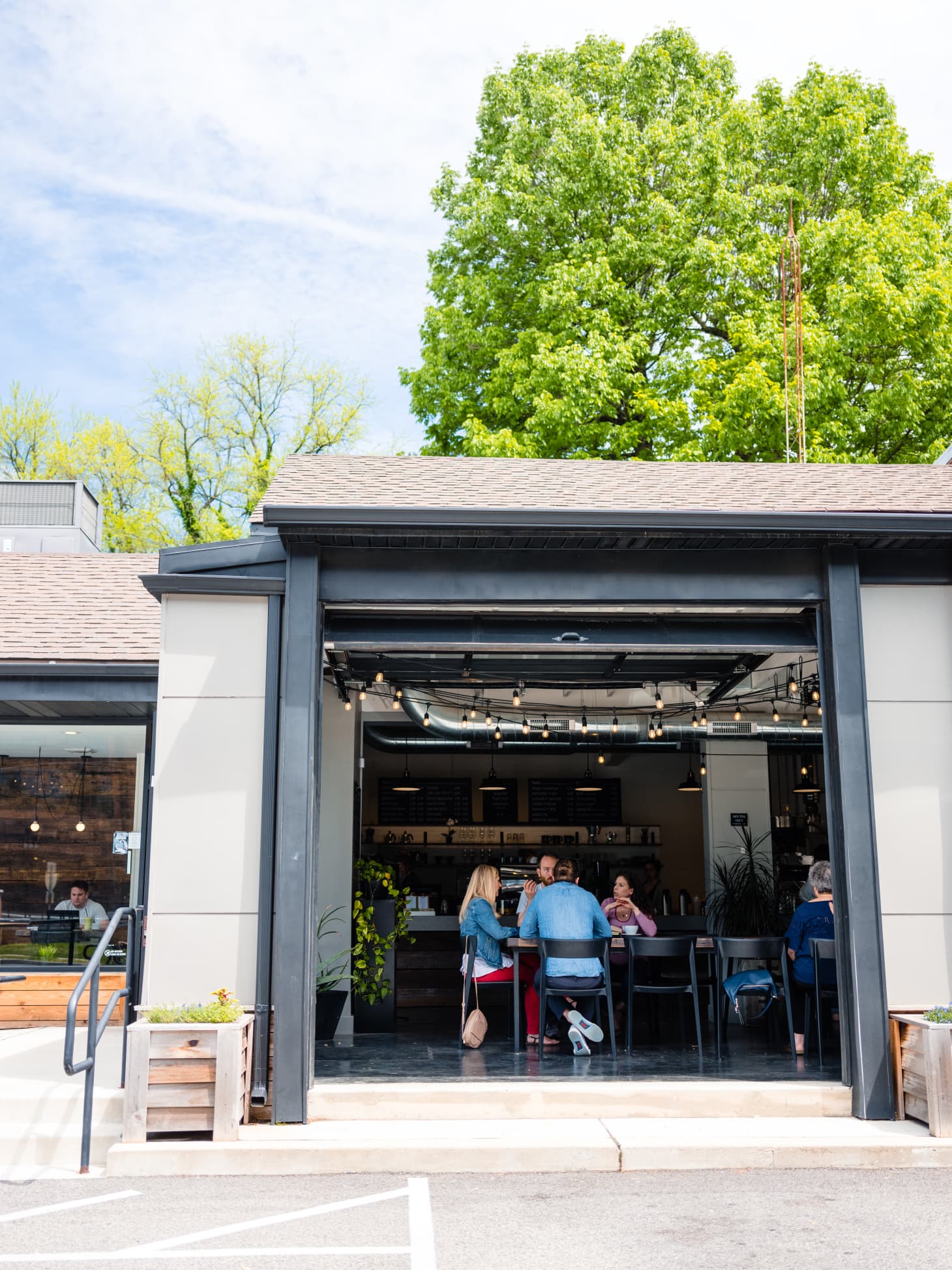 Here’s What To Do and Where To Eat in Media, Pennsylvania Apartment